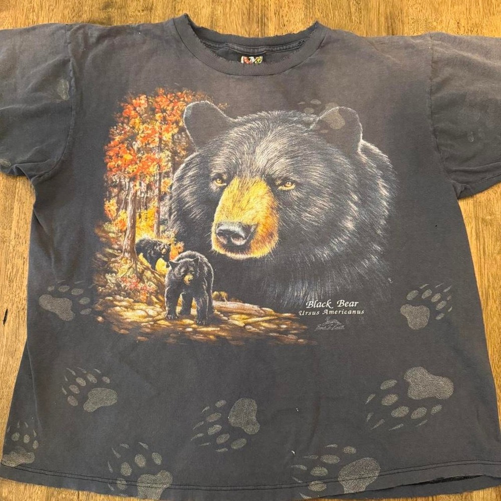 Vintage 3D Emblem Black Bear All Over Print T Shirt XL Made USA Paw Print